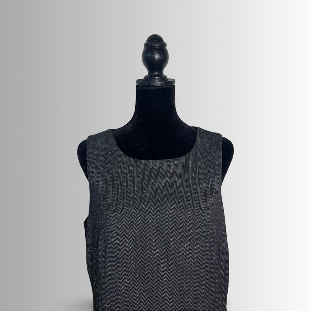 Banana Republic Factory Black & Gray Sleeveless Dropped Ruffle Waist Dress, Sz 8 - Picture 2 of 7